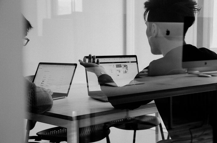 Charlesdeluvio Lks7vei e Ag unsplash